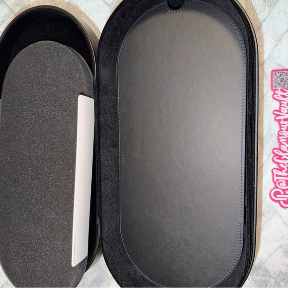 DYSON- Large Late-model Black Airwrap Case, almost new